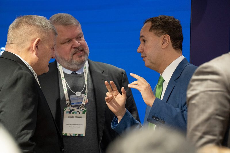 Conversations among leaders at the event